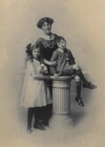 Daisy Grazebrook with children Nancy and Jack, c. 1912. Photo by Mason