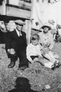 Donald Morgan with parents, Ventnor, Isle of Wight, 1928