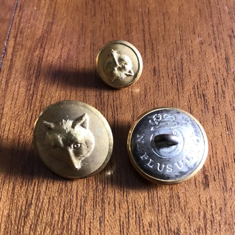 Fox Head hunt buttons, Evans family collection